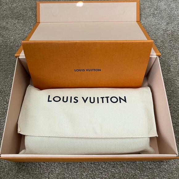 Felicie Pochette Louis Vuitton - Picture 2 of 14
